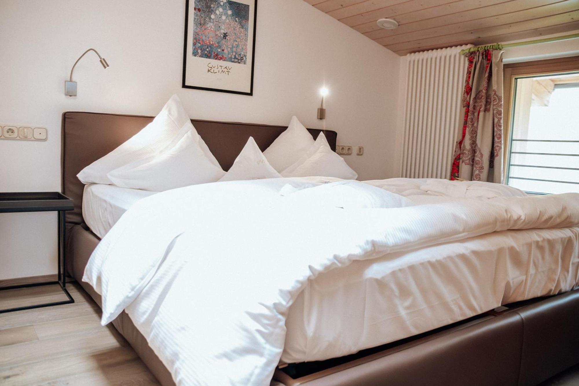 Hotel Goldener Berg Lech am Arlberg Exterior photo