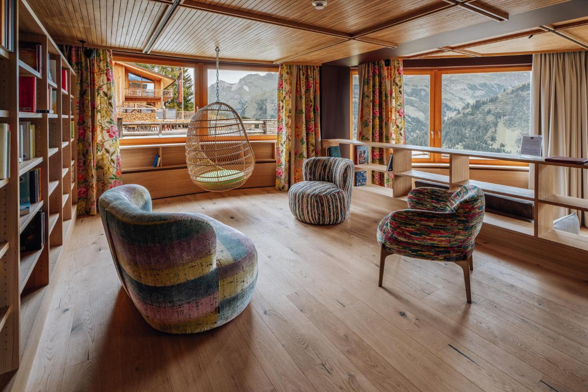 Hotel Goldener Berg Lech am Arlberg Exterior photo