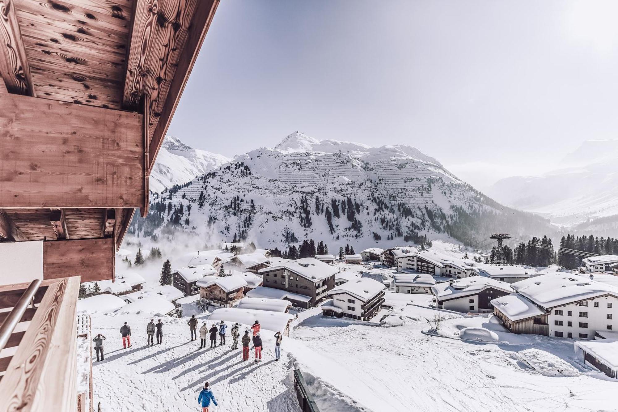 Hotel Goldener Berg Lech am Arlberg Exterior photo