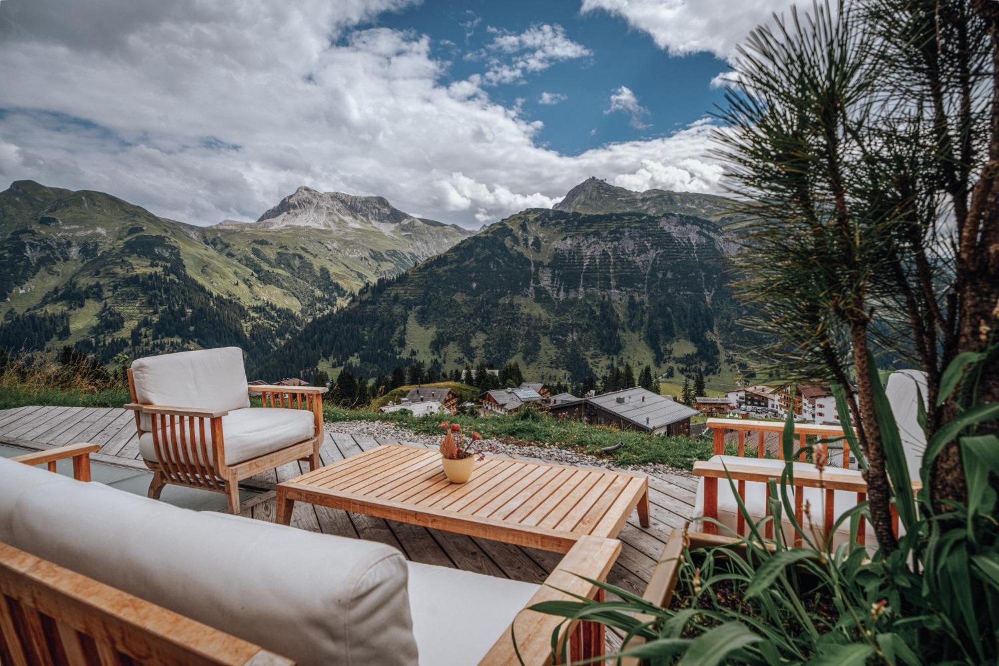 Hotel Goldener Berg Lech am Arlberg Exterior photo